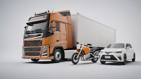 Autos & Bikes