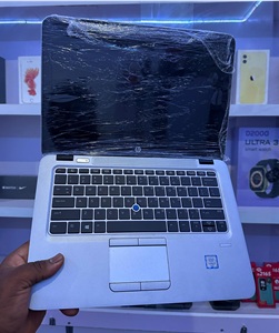 HP EliteBook 820 G3